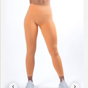 NWOT Alphalete Halo Leggings XS